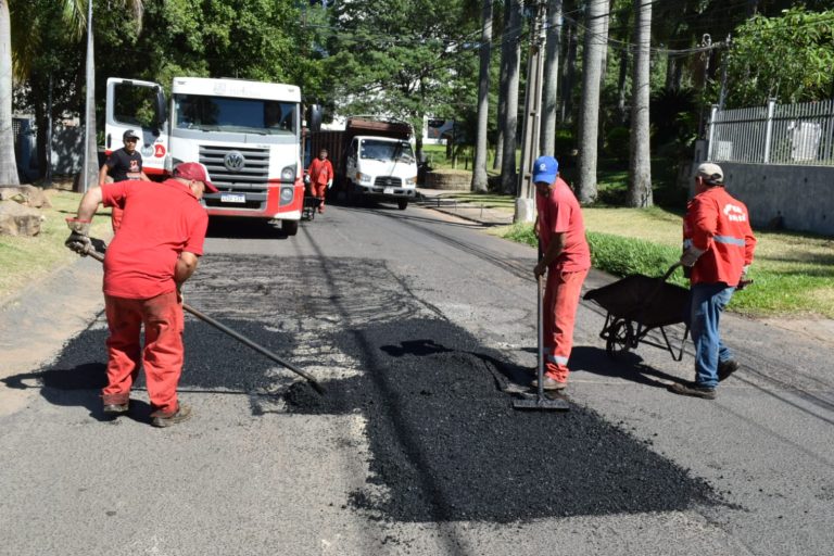 La Dirección de Vialidad cumple su rol con el mejoramiento de calles en Asunción