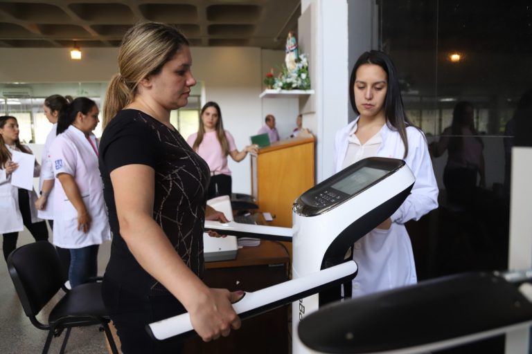 Gobierno Municipal prioriza la salud de la población asuncena brindando servicios médicos de calidad, a través de la Superintendencia de Salud, con auspiciosos resultados