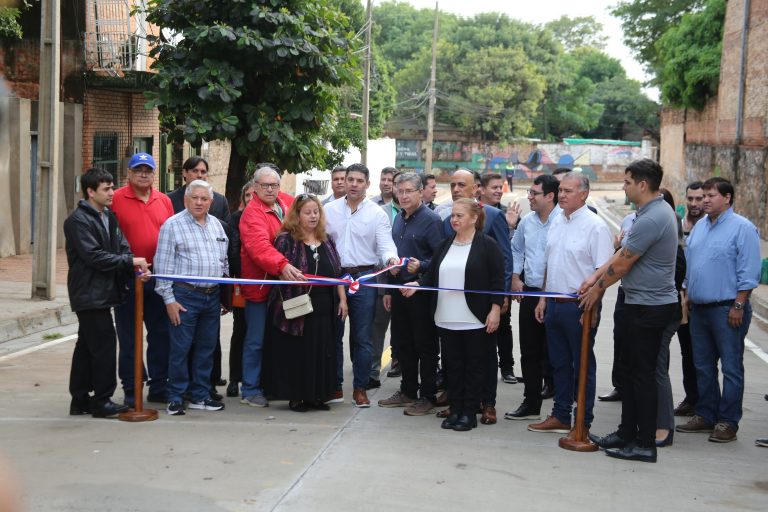 Intendente de Asunción inauguró otra obra de desagüe pluvial, esta vez en la cuenca Isabel La Católica