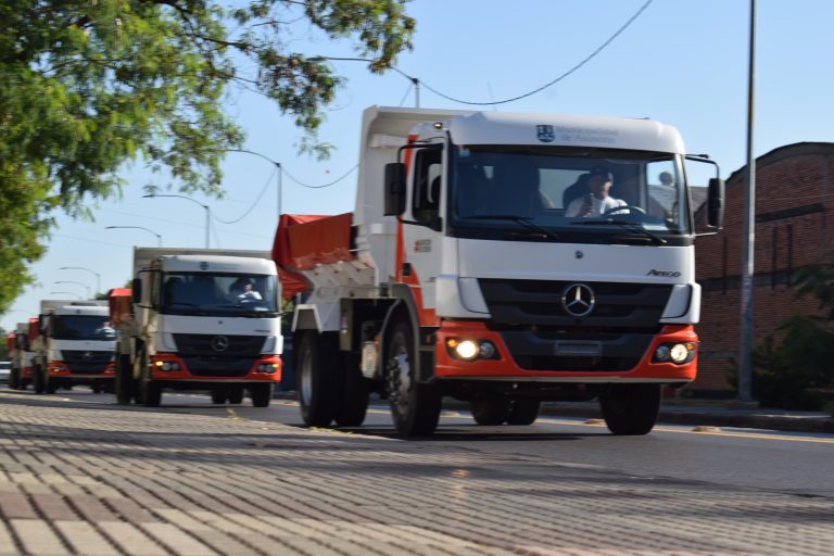 Nuevos Vehículos para la Dirección de Vialidad manifiestan firme compromiso de seguir poniendo a “Asunción En Orden”