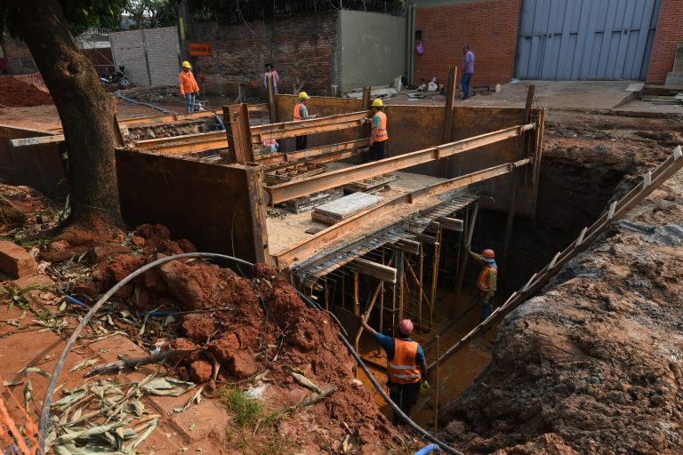 Avanzan sin pausas las obras de desagüe pluvial en la zona del Mercado de Abasto y del barrio San Pablo