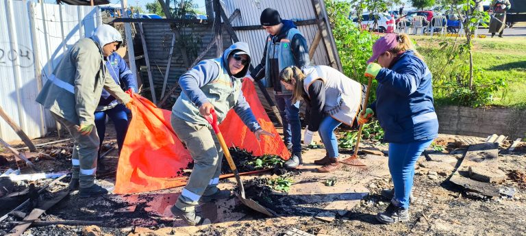 Reubicación de familias afectadas por incendios en la Chacarita, limpieza de arroyos y combate contra el dengue encara con fuerza la DGRRD