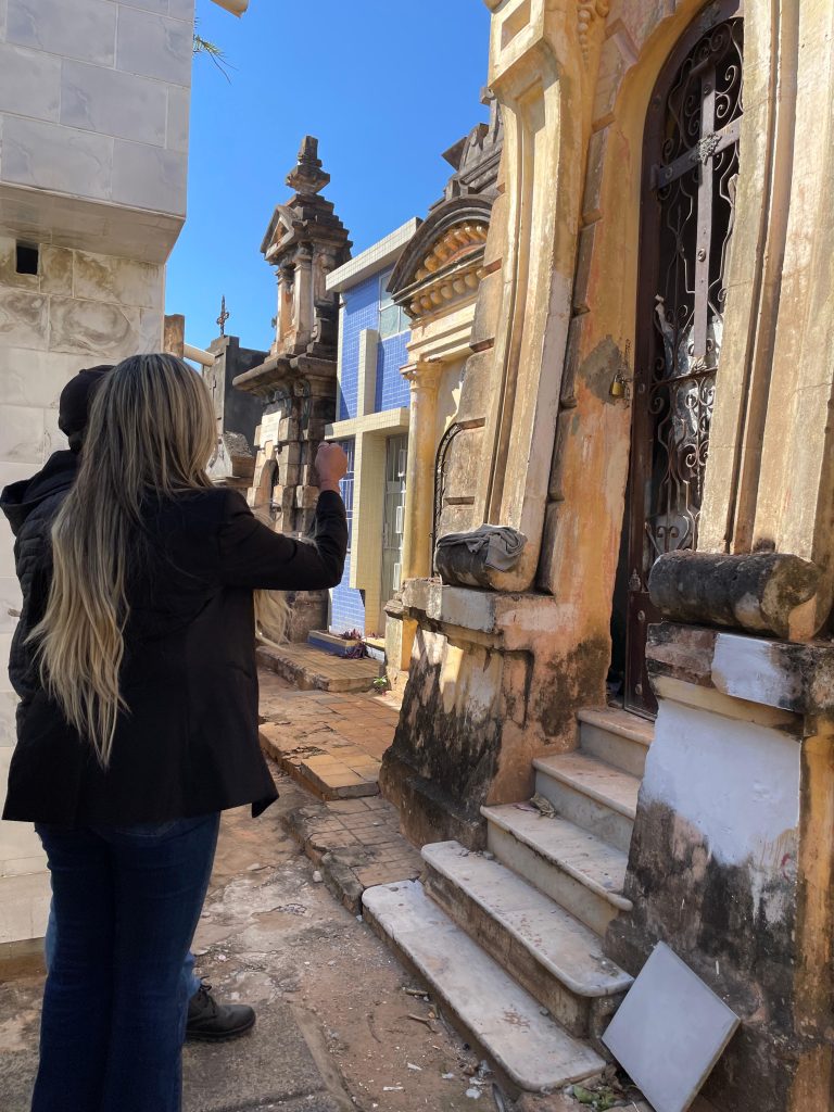 Comuna intervino Cementerio de la Recoleta para desalojar a albañiles que ocupaban la zona antigua