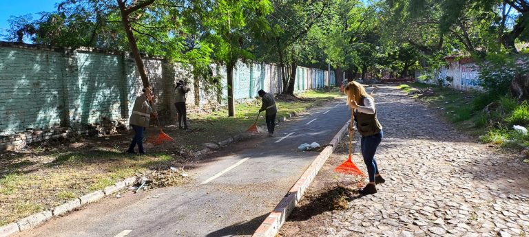 En el barrio Republicano se realizó la primera minga ambiental del año de la Comuna Capitalina en su incesante combate contra enfermedades como dengue y chikungunya