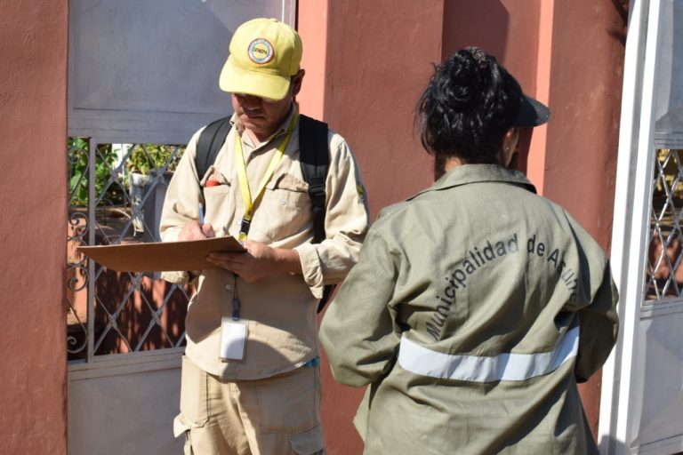 Salvar vidas y promover un ambiente sano y libre de Dengue