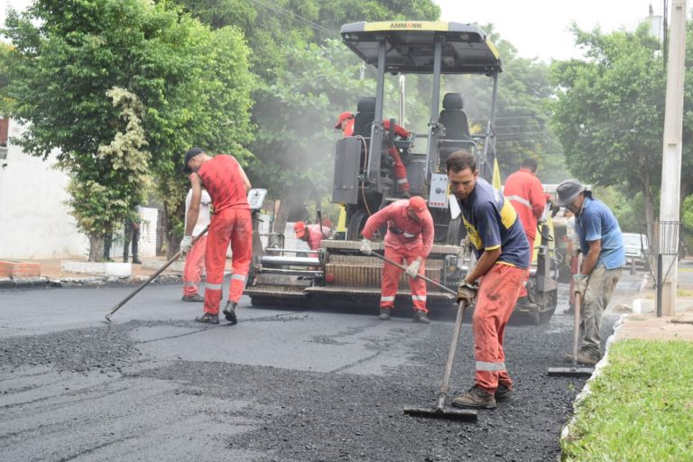 Mejora conectividad entre calles del barrio Santa Librada por trabajos de regularización asfáltica realizados en la arteria denominada La Esperanza